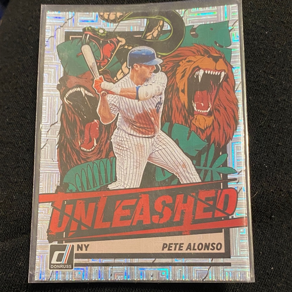 Panini Unleashed Trading Card - Red, Green, Blue